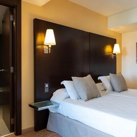 Nautic & Hotel