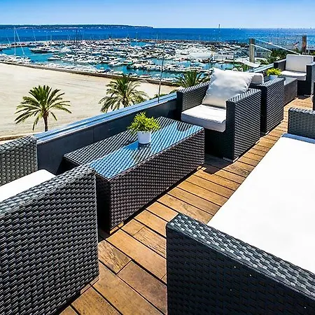 Hotel Nautic & 4*
